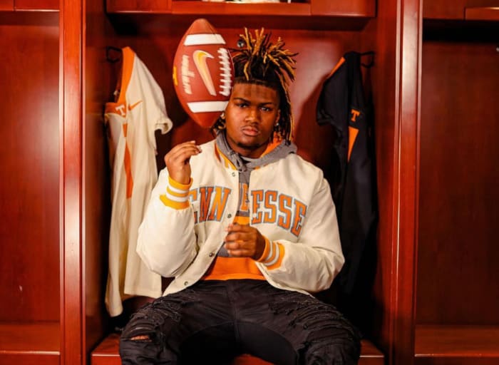 2025 3-star LB Kris Thompson during an unofficial visit to Tennessee. (Photo courtesy of Kris Thompson)
